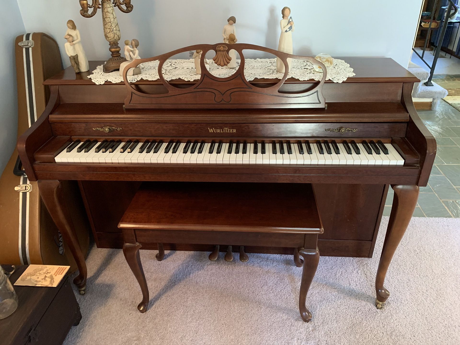 Wurlitzer Upright Piano model 1156 (1993-1995)