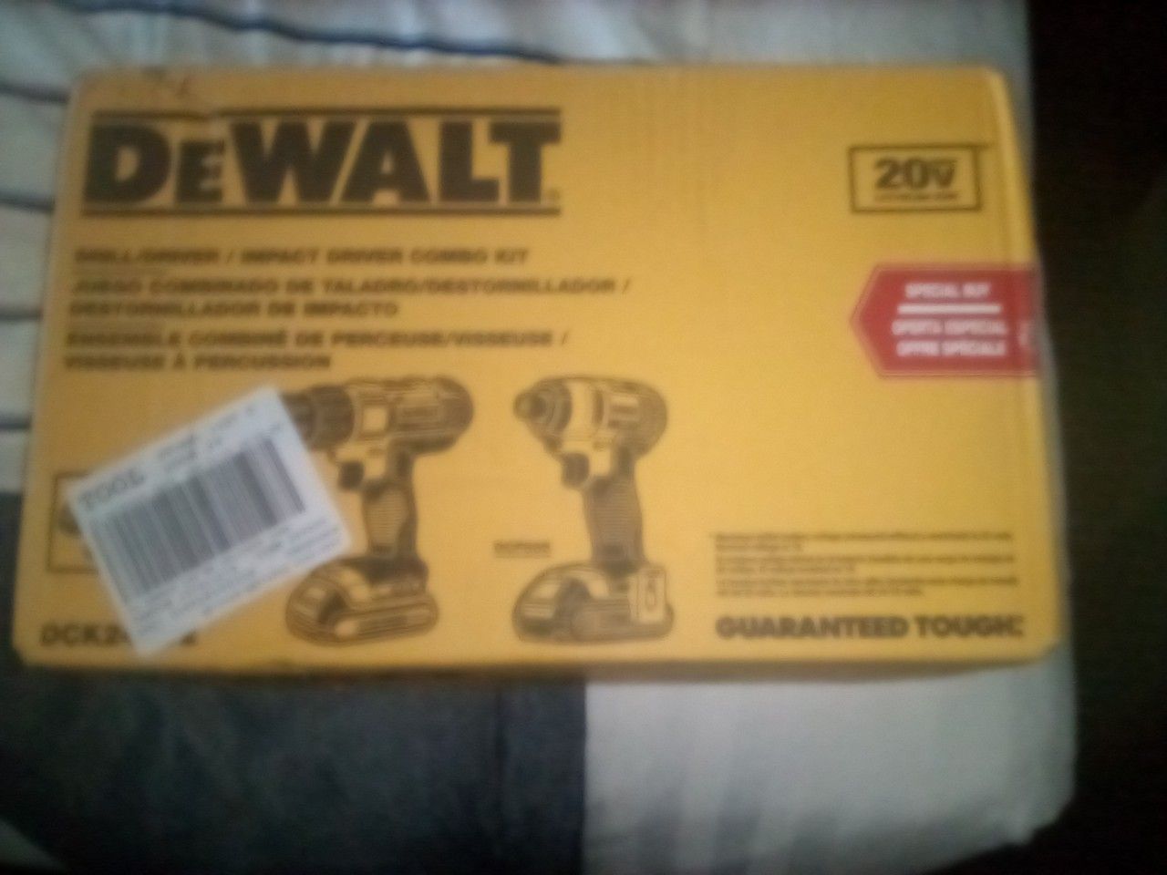 DeWalt drill set 20 volt impack drive and drill