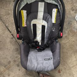 Snug Ride Baby Seat