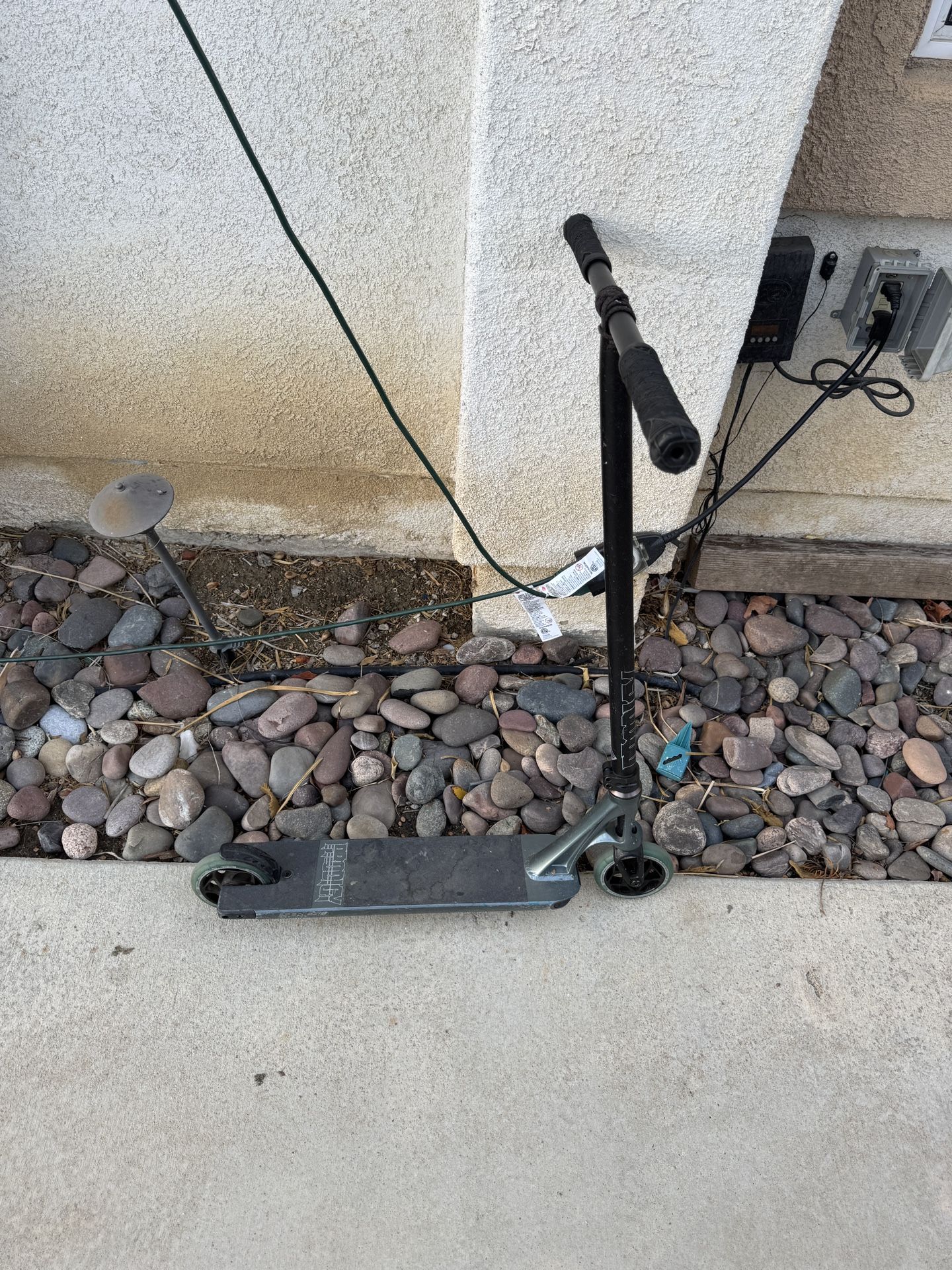 Envy Prodigy S8 scooter