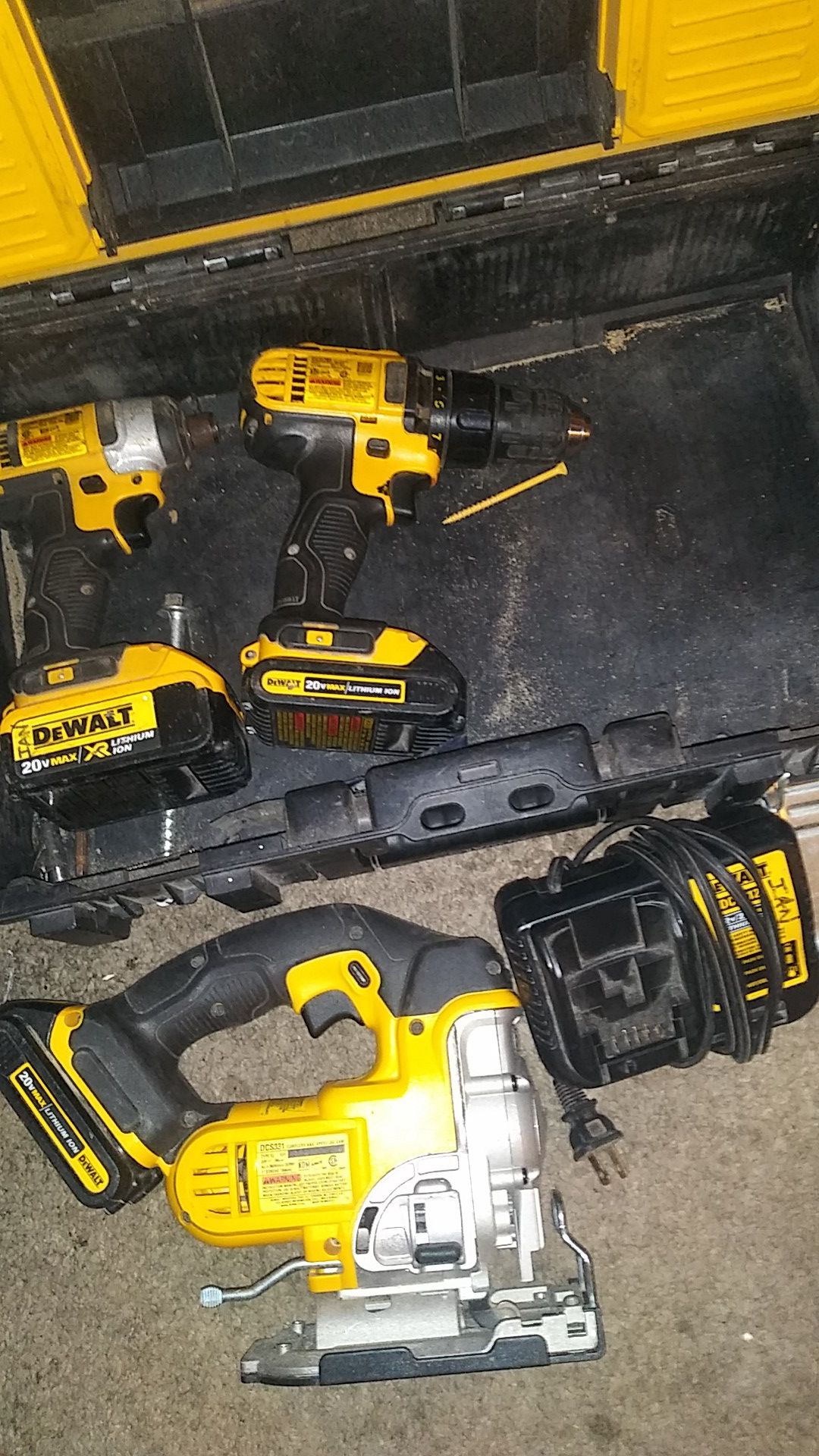 Jigsaw impact and drill driver