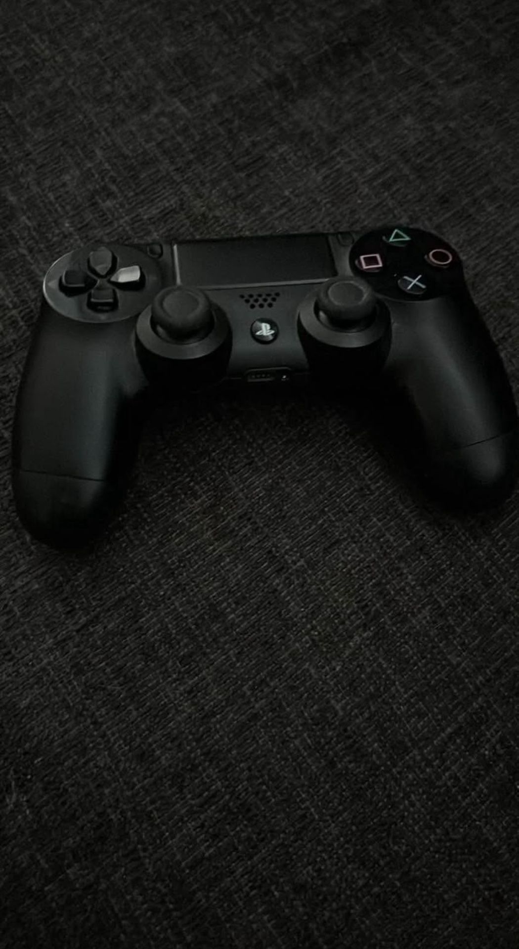 PS4 Controller