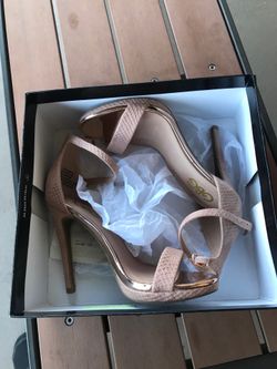 Adesso blush heels size 6 m