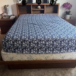 Queen Sizes Bed With Dressers