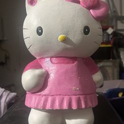 hello Kitty piggy bank
