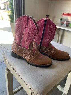 Girl boots