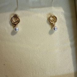 F is Fendi earings Made in Italy 100% 