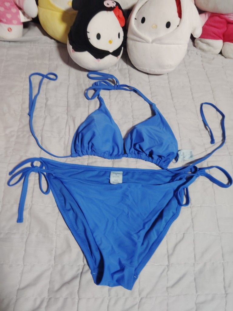 blue 2 piece bikini