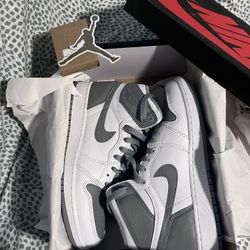 New Nike Air Jordan 1 Retro High OG 5Y 