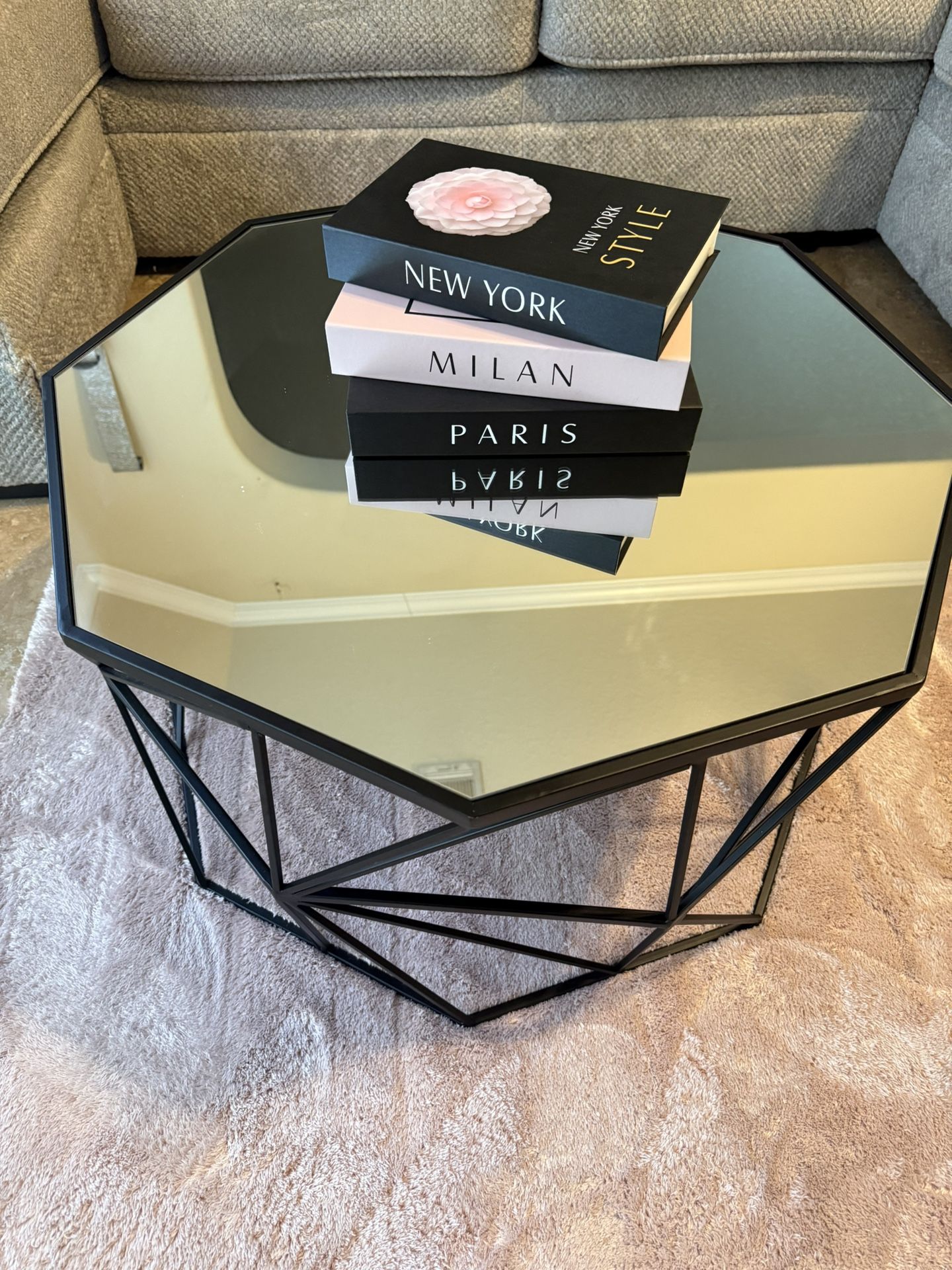 Cute Mirror Top Coffee Table