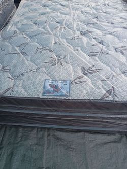 Brand new queen size pillowtop mattress and box spring free delivery depends on location