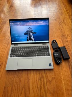 15.6 inches Dell Latitude 5540 Laptop Win11 Pro i7 1365 10-Cores @1.8Ghz RAM 16Gb SSD 512Gb Microsoft Office - Product 2023 Warranty 7/2026  * Upgrade