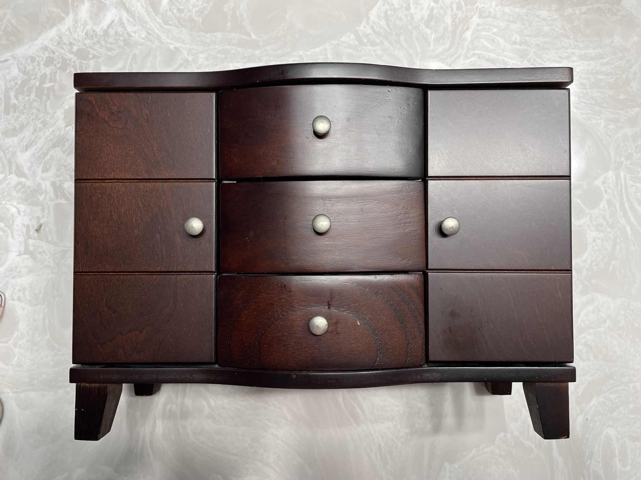 Like-New Jewelry Box