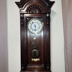 Howard Miller Wall Clock Model 612-221 