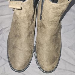 Ladies Sage Green Suede Chelsea Boots