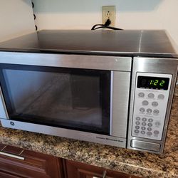 GE Stainless Microwave 