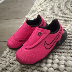 Nike Toddler indoor soccer shoe