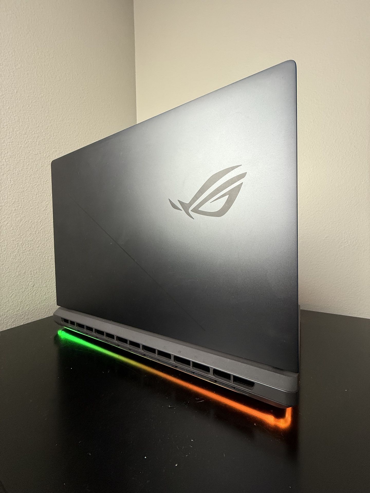 Asus Strix 18 G18 Gaming Laptop 5080