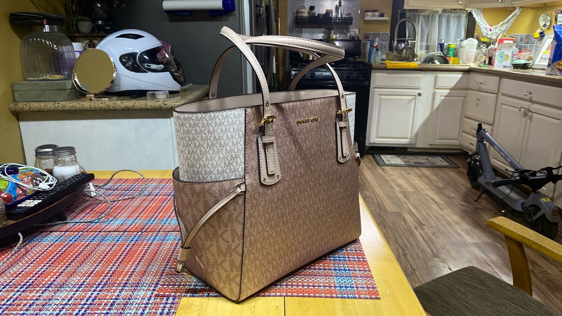 Micheal Kors Bag