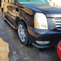 2002 Cadillac Escalade Parts Only No Motor No Transmission 