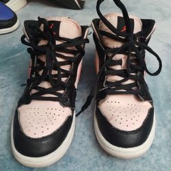 Jordan 1 Mid Size 1Y