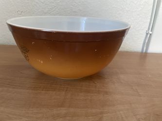 Small Pyrex Old Orchard Mixing Bowl