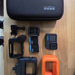 GoPro Hero 10 Black Bundle – Extra Batteries + Creator Accessories
