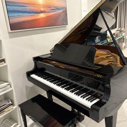 Bergmann Baby Grand Piano