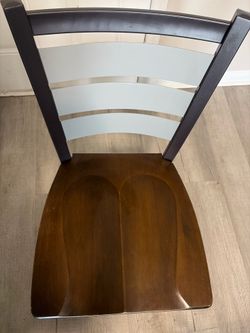 Dining room table