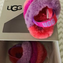 Ugg Slides Size 2 / 3 