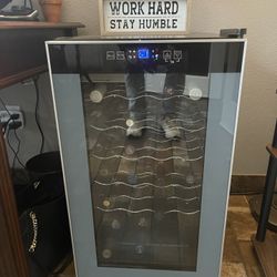 Avanti Wine Fridge/Cooler 