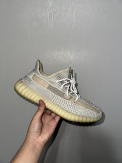 Yeezy 350 v2 Lundmark Non-Reflective 