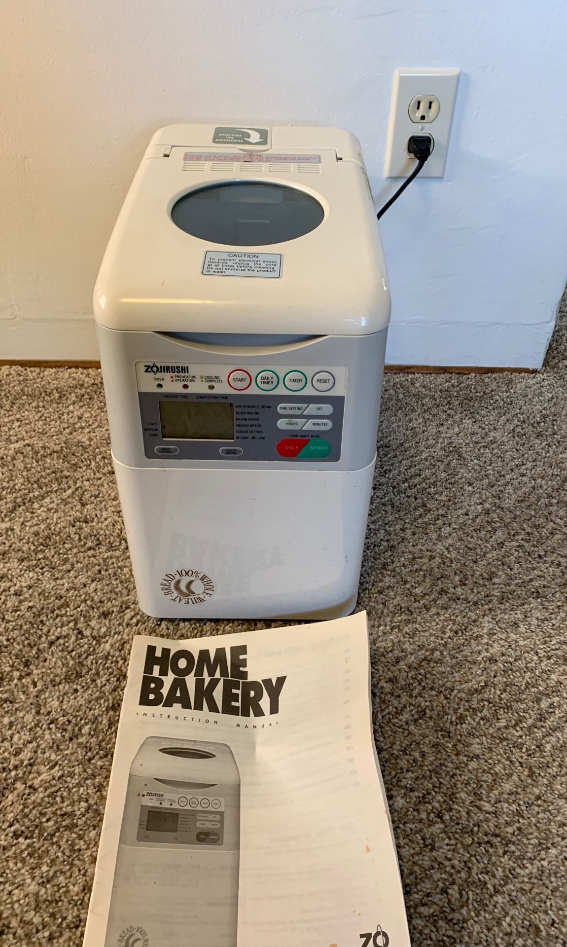 Zojirushi BBCC-S15A Bread Maker Machine White W/ Instructions, Measuring Cup !
