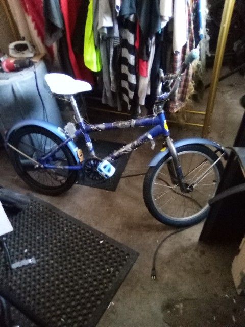 20" 7 Spoke Back Gear Great Brand New Seat