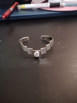 Solid Silver Patterned Clamp Bracelet Stone