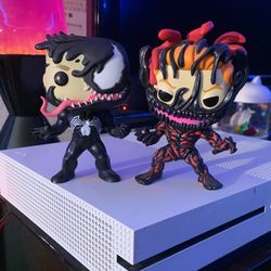 Venom and Carnage Marvel Funko Pop Bobble Head Figures Pair