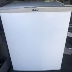 Wonderful Working Small Refrigerator For Dorm