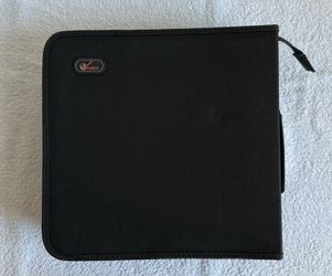 CD DVD Blu-Ray Gaming 3 Ring Binder Organizer Storage Holds Up To 264 Discs Zipper Closure