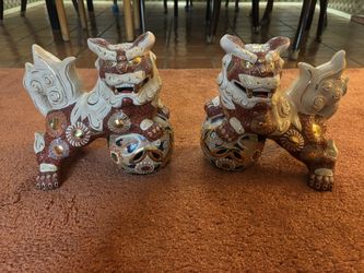 Large 12” Japanese Kutani Style Foo Dogs / Shishi Lions – Hand Painted – Pair