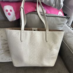 Gigi New York Tote Bag