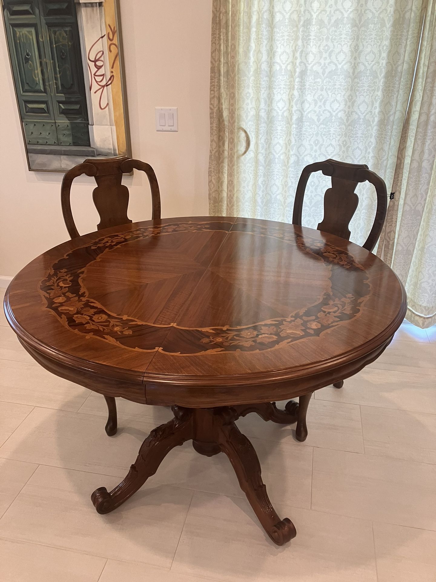 Italian Crafted - Dining Table - Chairs (4) - Beautiful! 