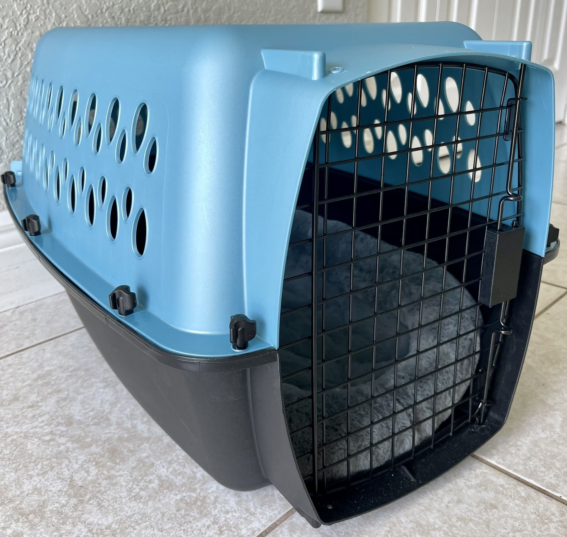 24” Dog Kennel