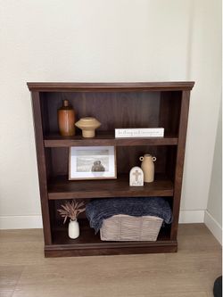 Bookshelf