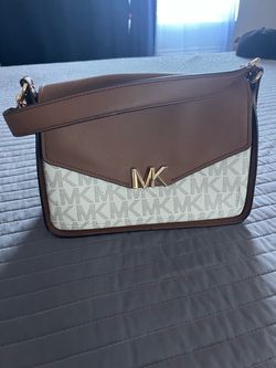 Michael Kors crossbody LIKE NEW