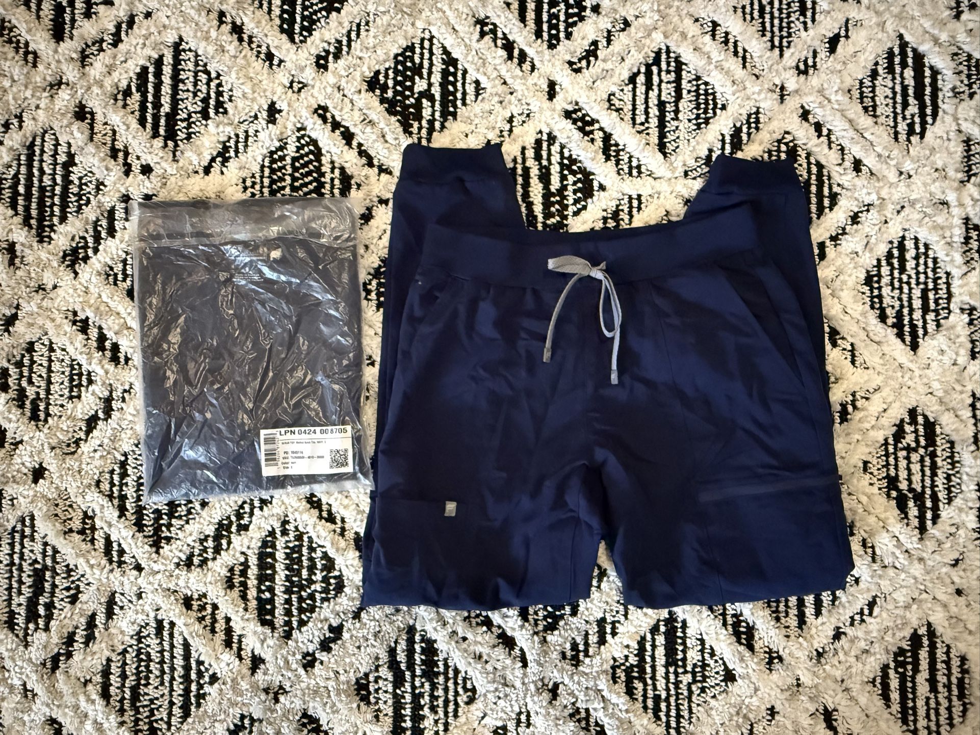 Scrubs- Women, Fabletics, Set