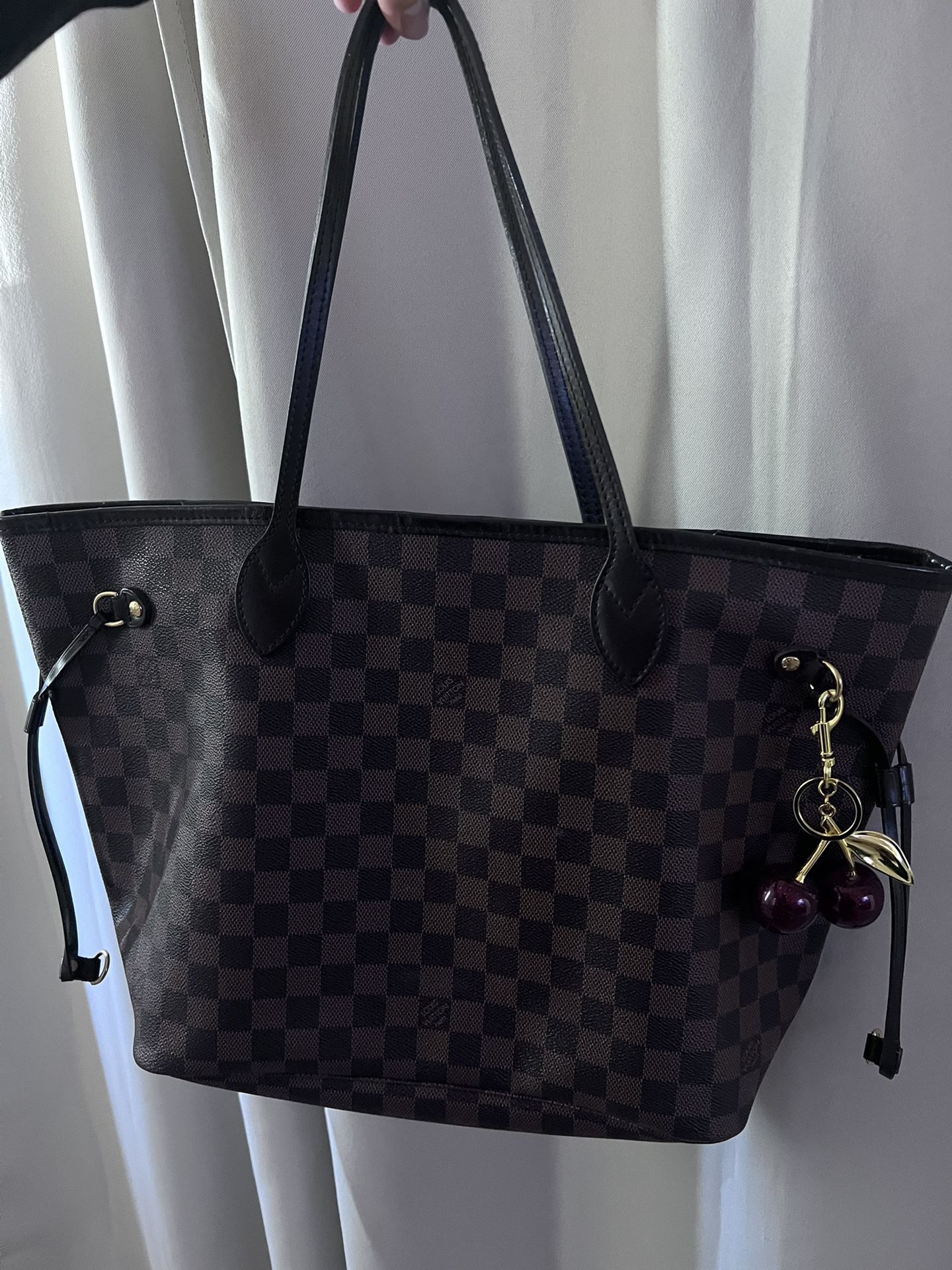Louis Vuitton Neverfull
