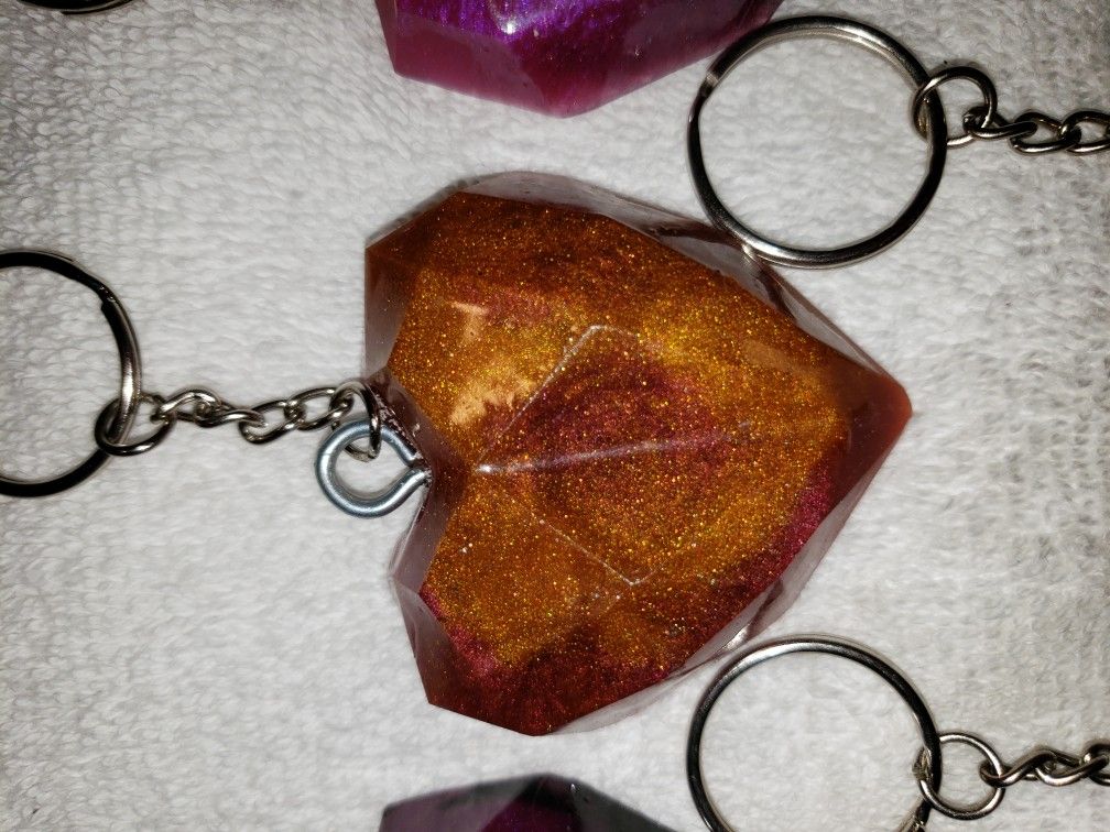 Keychain  (Resins Custim Colors )