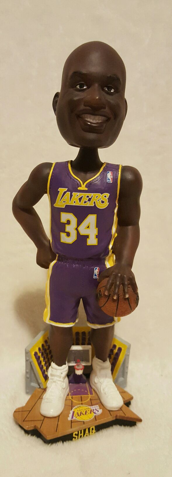 SHAQUILLE O'NEAL BOBBLEHEAD, FOREVER COLLECTIBLES LIMITED EDITION, LOS ANGELES LAKERS