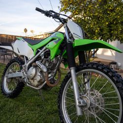  Kawasaki 230R S Dirt Bike