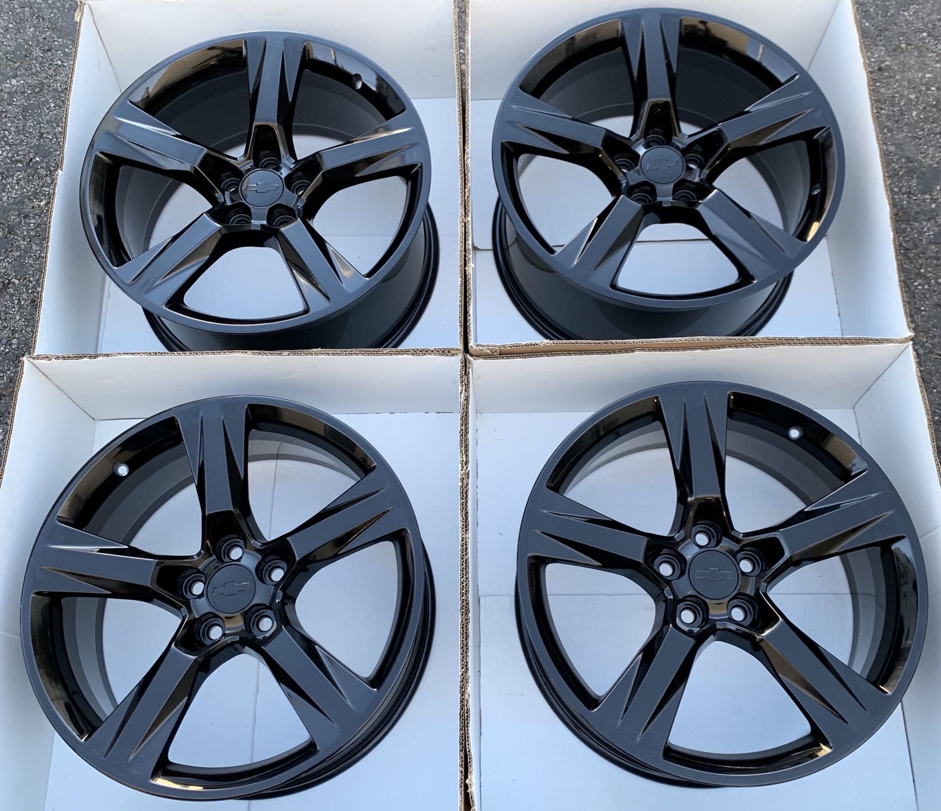 Mint 20 Inch Chevy Camaro Black SS Factory OEM Wheels Rims